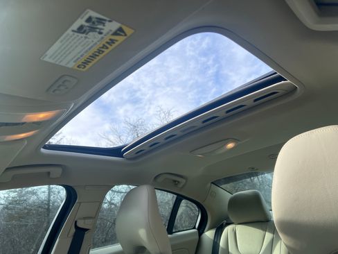 Used 2015 Volvo S60 T5 Premier image 16