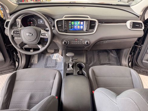 Used 2019 Kia Sorento FWD image 8