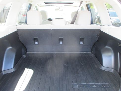 Used 2015 Subaru Forester 2.5i Premium image 13