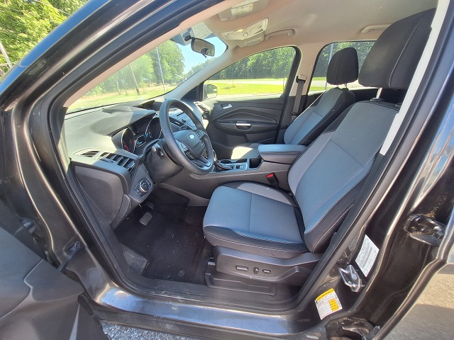 Used 2017 Ford Escape 4WD SE image 10