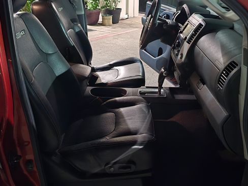 Used 2013 Nissan Frontier PRO-4X image 19