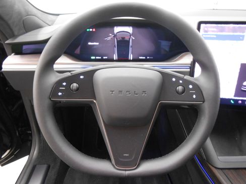 Used 2026 Tesla Model S image 11