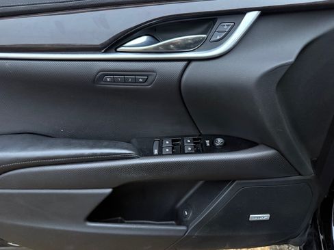 Used 2017 Cadillac XTS Premium Luxury image 17