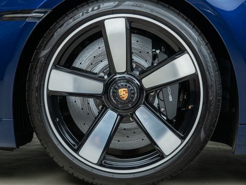 Used 2023 Porsche 911 Sport Classic image 56