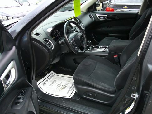 Used 2014 Nissan Pathfinder SV image 7