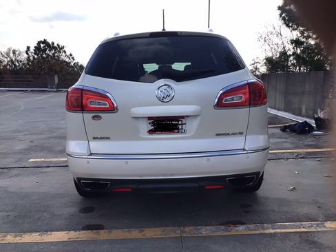 Used 2013 Buick Enclave Premium image 12