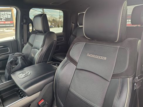 Used 2022 RAM 2500 Laramie image 29