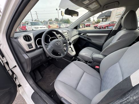 Used 2009 Toyota Matrix image 16
