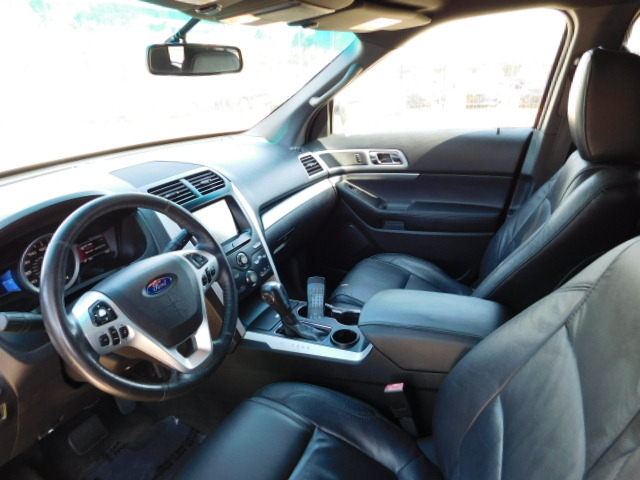 Used 2014 Ford Explorer FWD XLT image 11