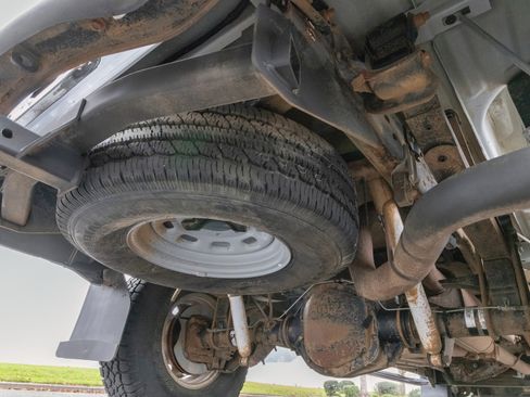 Used 1999 Ford F350 XLT image 88