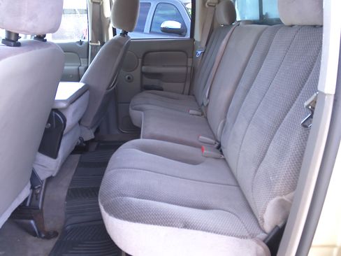 Used 2004 Dodge Ram 1500 Truck SLT image 8