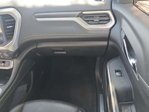 Used 2023 GMC Acadia SLT image 12