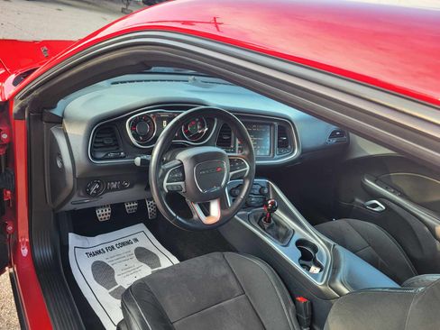 Used 2015 Dodge Challenger R/T Scat Pack image 11