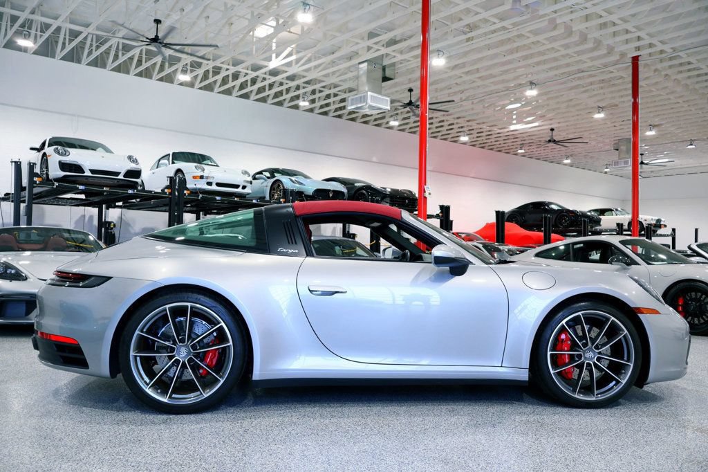 Used 2021 Porsche 911 Targa 4S AWD/4WD image 17
