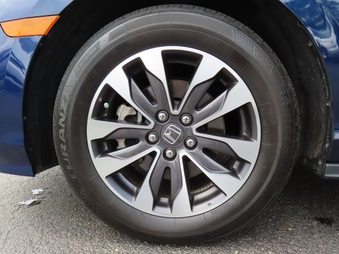 Used 2024 Honda Odyssey EX-L image 18