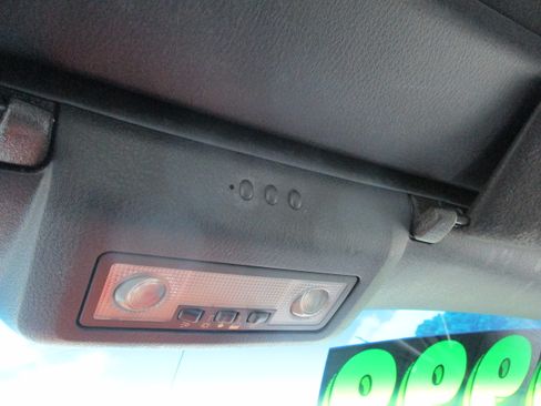 Used 2004 Ford Thunderbird Deluxe RWD image 32