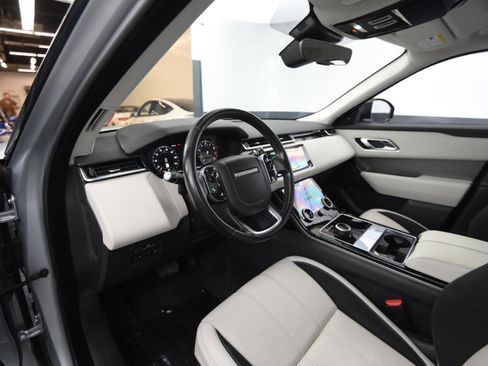 Used 2019 Land Rover Range Rover Velar S image 40