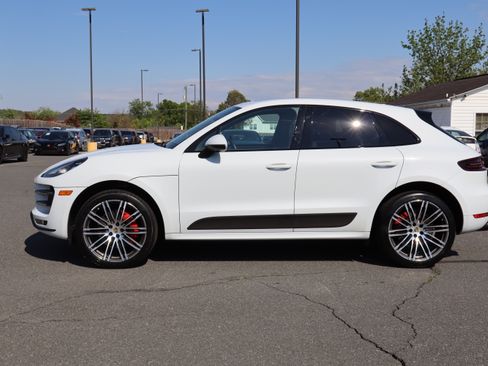 Used 2018 Porsche Macan Turbo AWD/4WD image 5