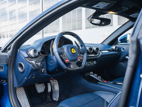 Used 2017 Ferrari F12 Berlinetta RWD image 8