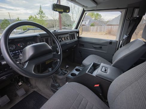 Used 1993 Land Rover Defender 110 image 11