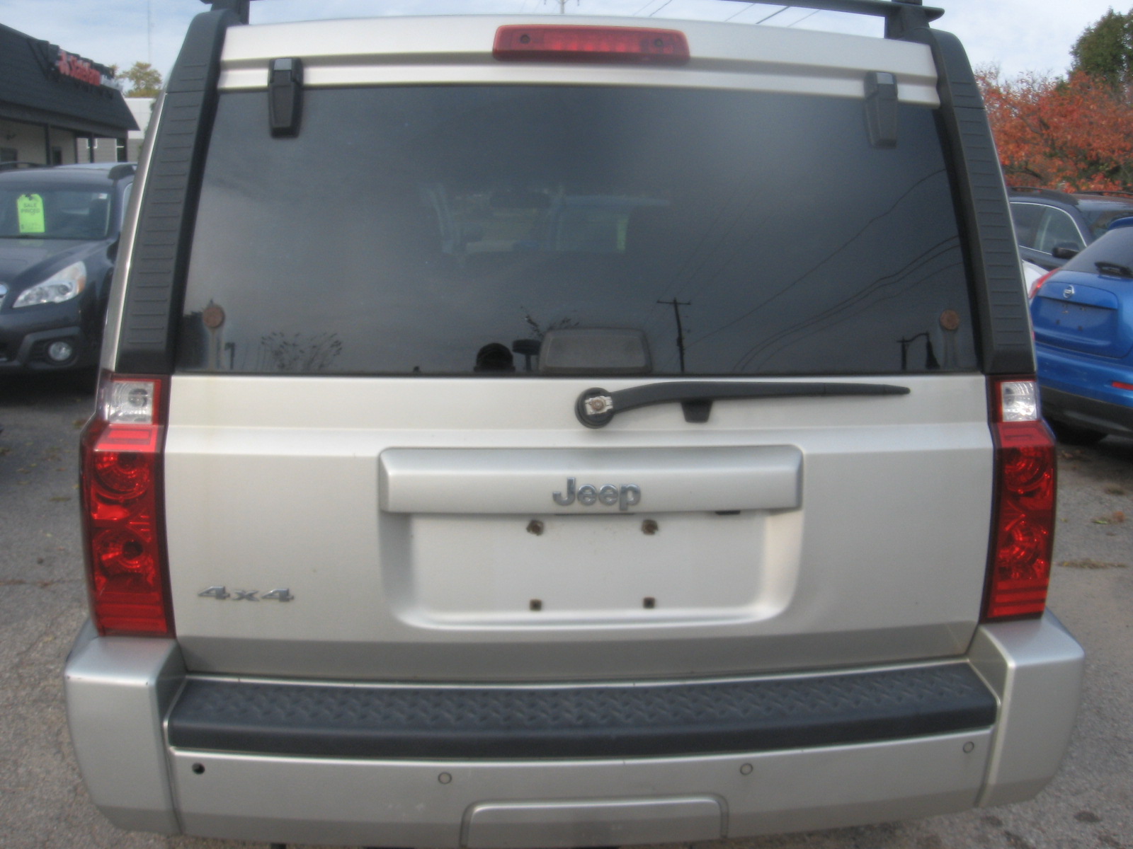 Used 2006 Jeep Commander 4WD image 5