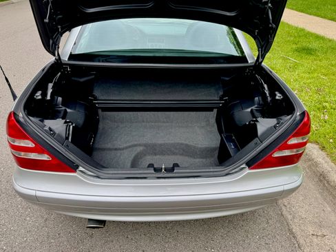 Used 2003 Mercedes-Benz SLK 230 image 11