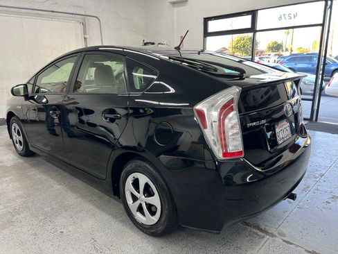 Used 2015 Toyota Prius Two image 5
