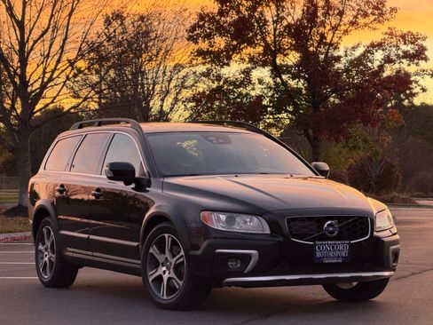 Used 2015 Volvo XC70 T6 Platinum image 69