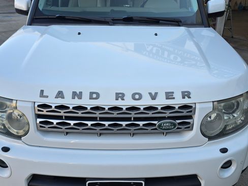 Used 2011 Land Rover LR4 HSE LUX image 47