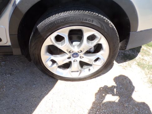 Used 2013 Ford Escape 4WD Titanium image 8