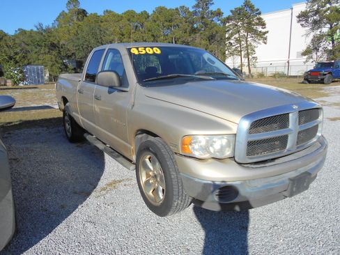 Used 2004 Dodge Ram 1500 Truck SLT image 3