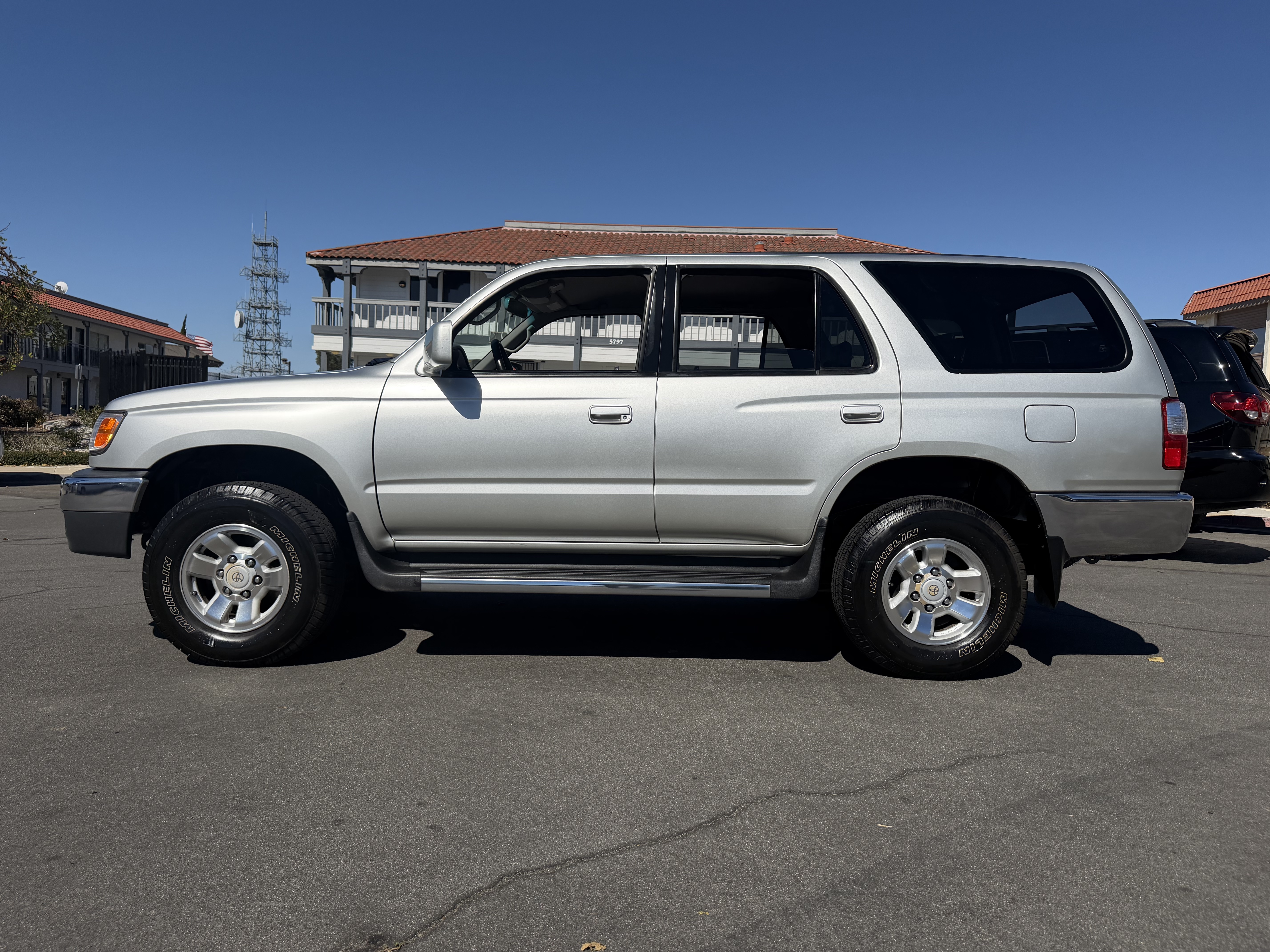 Used 2002 Toyota 4Runner 2WD SR5 image 3
