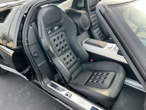 Used 2005 Ford GT image 34