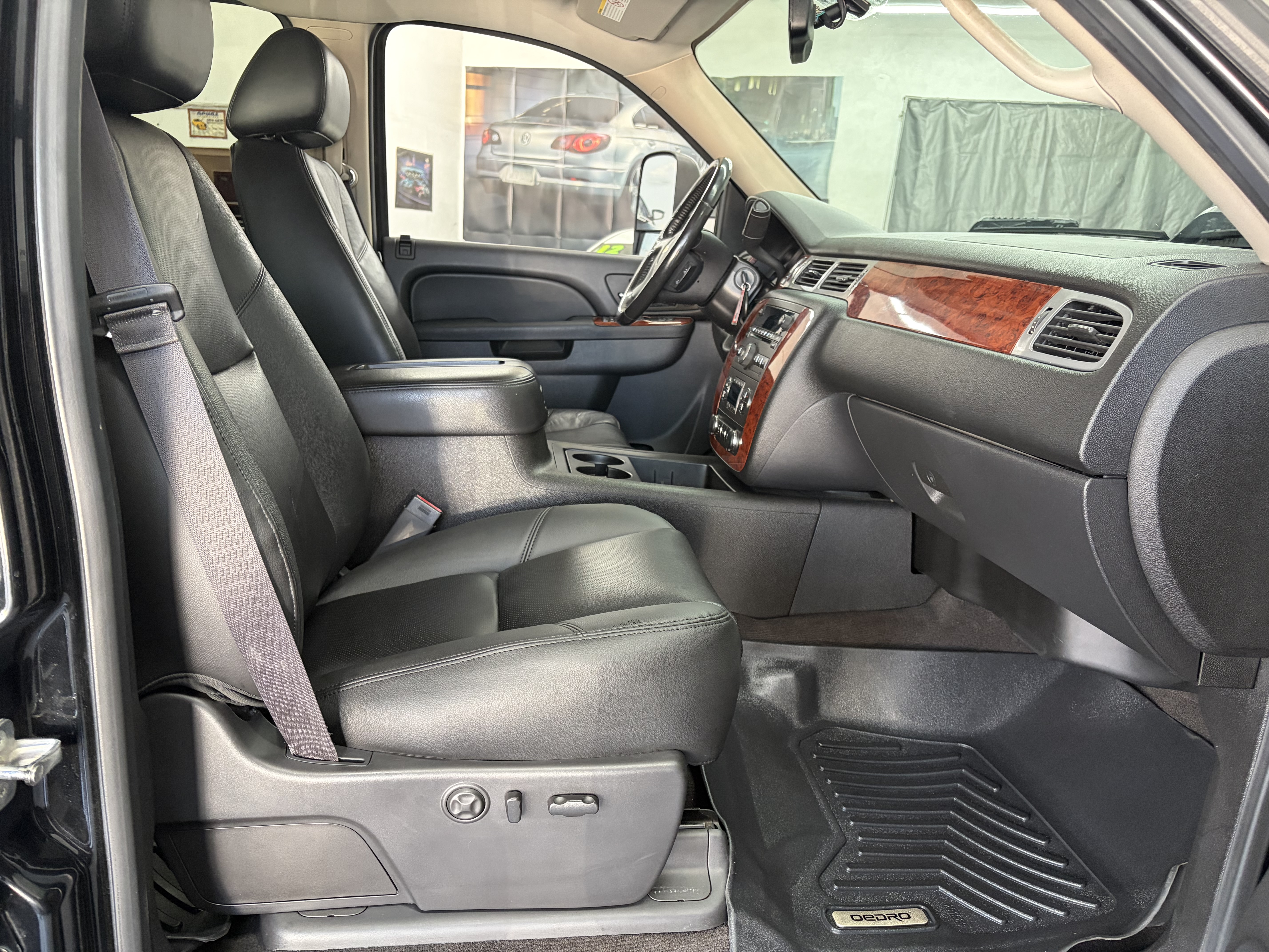 Used 2014 Chevrolet Silverado 2500 4x4 Crew Cab LTZ w/ Z71 image 14