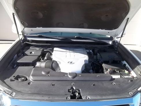 Used 2017 Lexus GX 460 Premium image 10