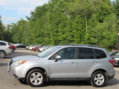 Used 2015 Subaru Forester 2.5i Premium AWD/4WD image 10