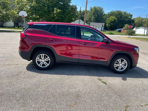 Used 2020 GMC Terrain SLE image 2