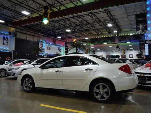 Used 2009 Pontiac G6 GT Sedan FWD image 4