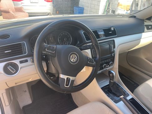 Used 2012 Volkswagen Passat 2.5 SE image 10
