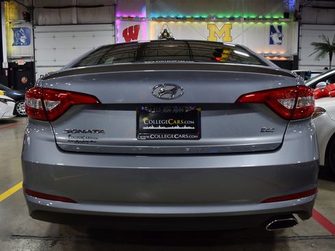 Used 2015 Hyundai Sonata SE image 9