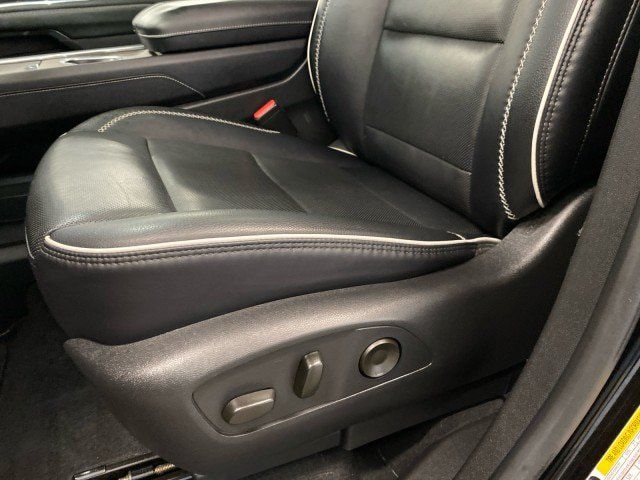 Used 2024 GMC Acadia Denali AWD/4WD image 17