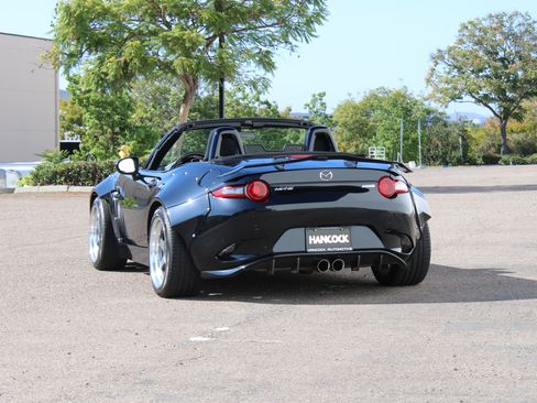 Used 2016 MAZDA MX-5 Miata Club image 1