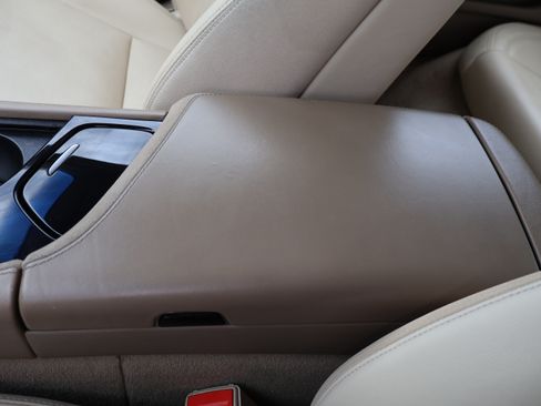 Used 2015 Cadillac CTS Performance image 34