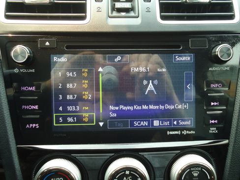 Used 2018 Subaru Forester 2.5i Premium AWD/4WD image 15