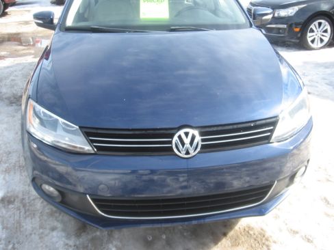 Used 2011 Volkswagen Jetta 2.5 SE image 2