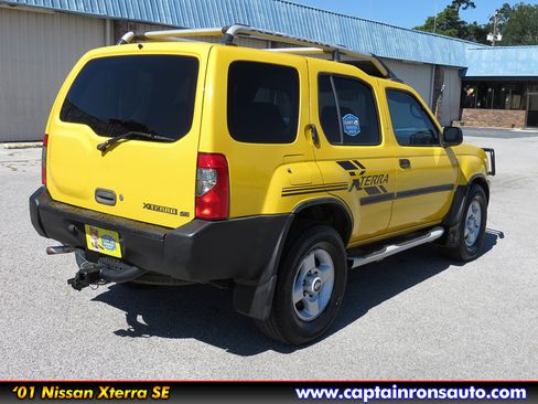 Used 2001 Nissan Xterra SE image 3