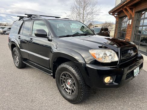 Used 2006 Toyota 4Runner SR5 image 2