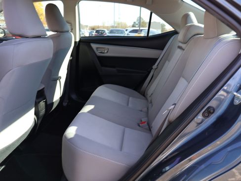 Used 2015 Toyota Corolla LE image 13