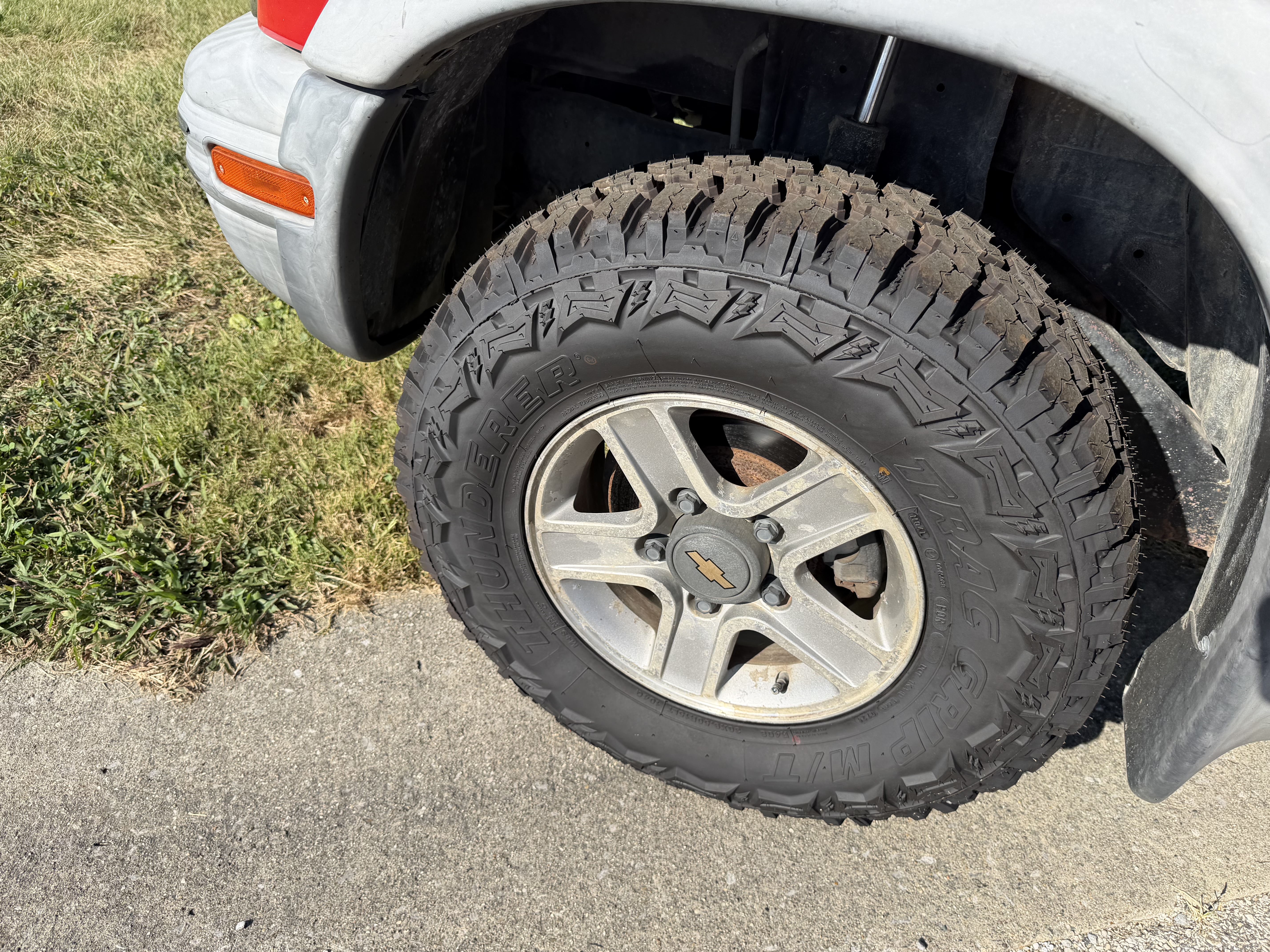 Used 2001 Chevrolet Tracker 4WD ZR2 image 5