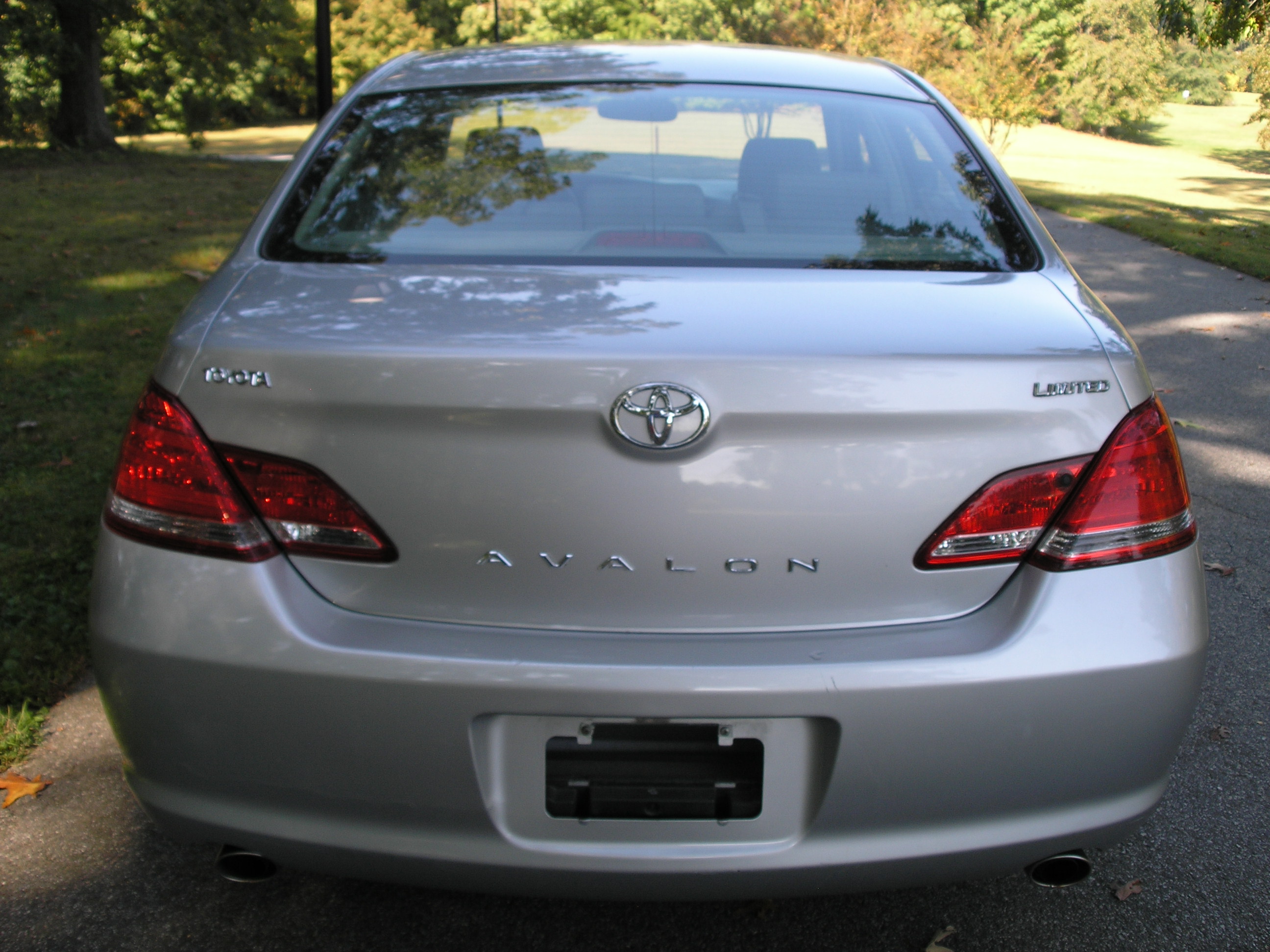 Used 2007 Toyota Avalon Limited FWD image 6